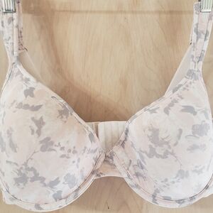 Vince Camuto Soft Pink and Gray Patterned Bra
